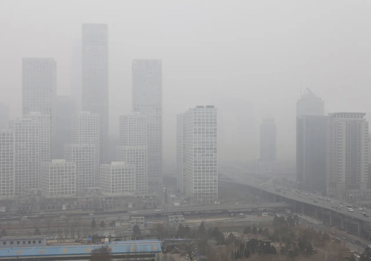 Polluted city air is effecting skin health. Skincare products that detox and protect against pollution.