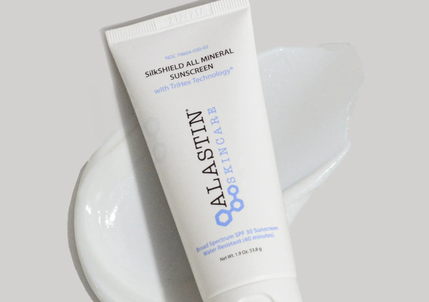 Lightweight sheer sunscreen for sensitive and post-procedure skin, fragrance-free and non-comedogenic