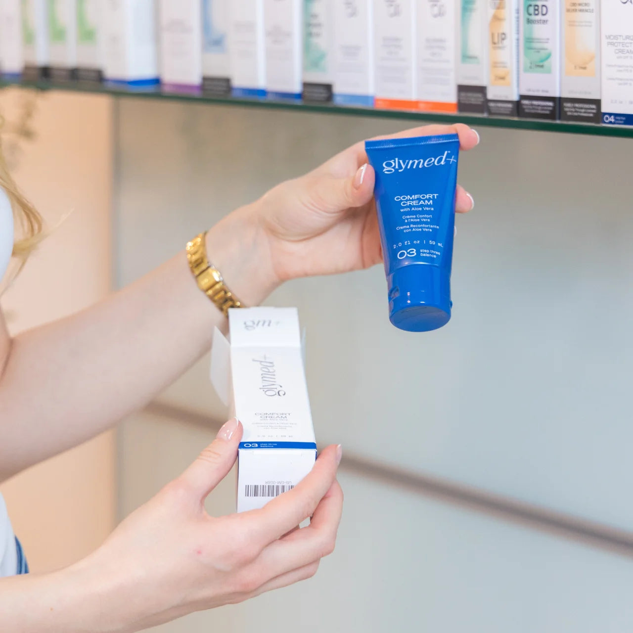 Comfort Cream with Aloe Vera is safe for all uses, making it ideal for sensitive skin, post-procedure care, and daily hydration.