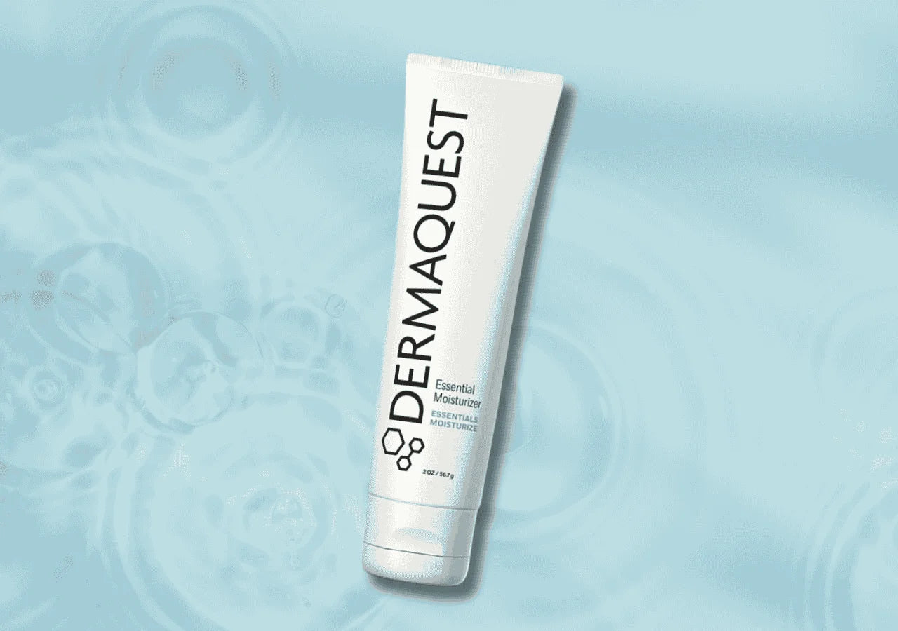 Blue light protection moisturizer with Plankton Extract, Vitamin C, and CoQ10 to defend against digital pollution and premature aging.