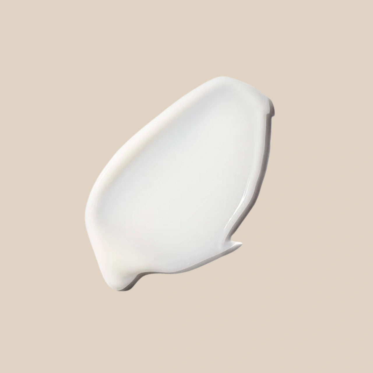 Skinbetter Science Even Tone Correcting Serum visibly evens skin tone and reduces discoloration, enhancing skin’s natural radiance.