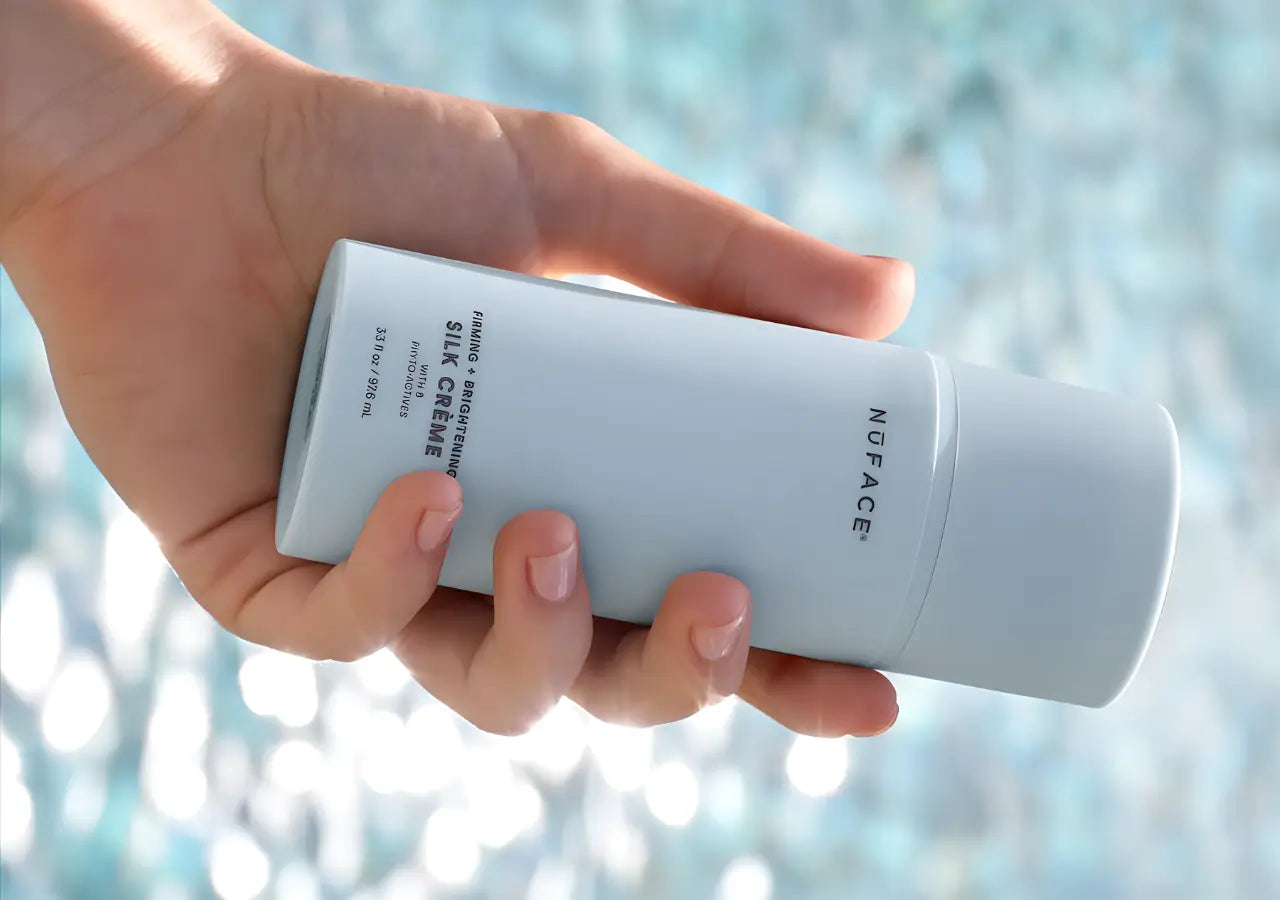 Deep firming hydration with Hyaluronic Acid and IonPlex Technology for smooth, plump skin