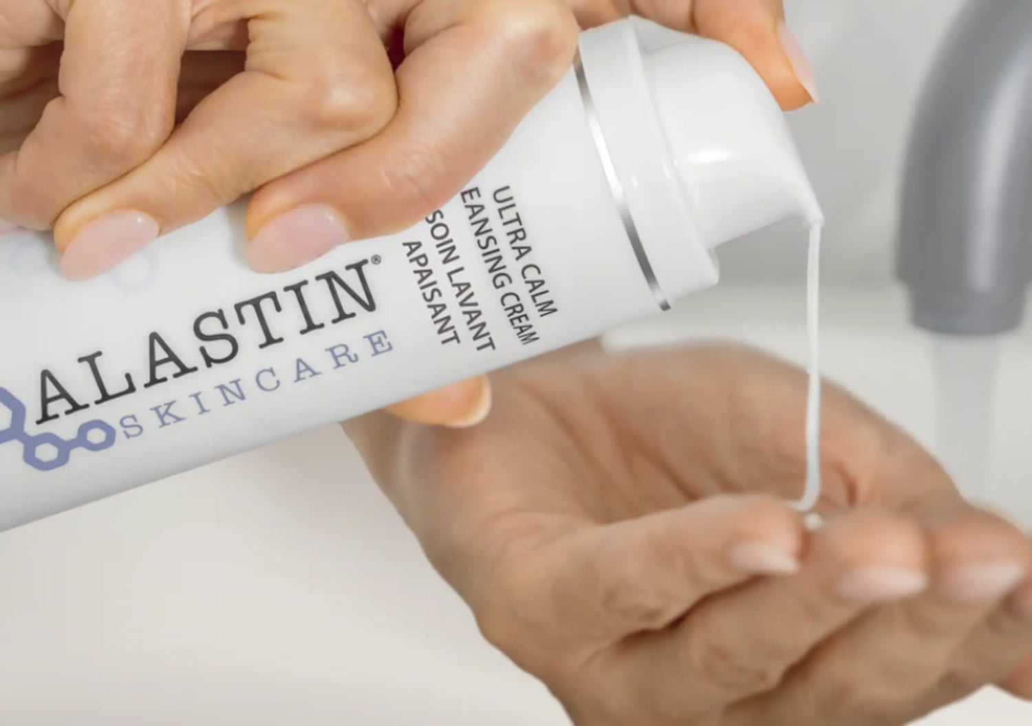Hydration and barrier strengthening with ceramides and silver mushroom