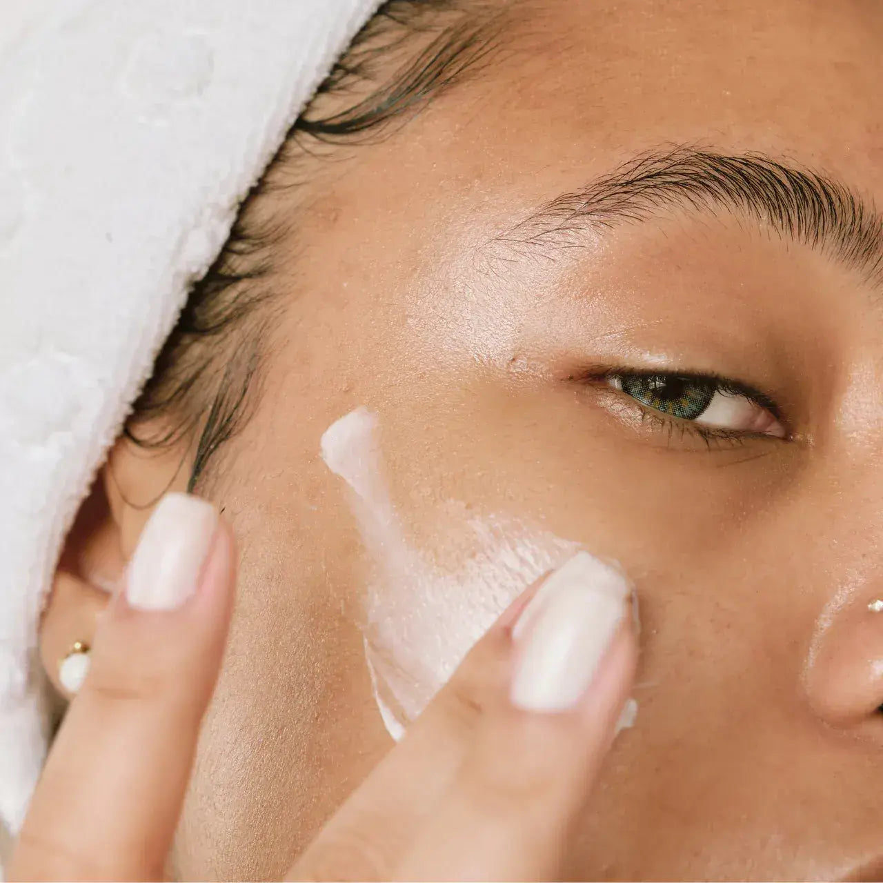 Skinbetter Science Hydration Boosting Cream providing deep, long-lasting hydration for soft, plump skin.