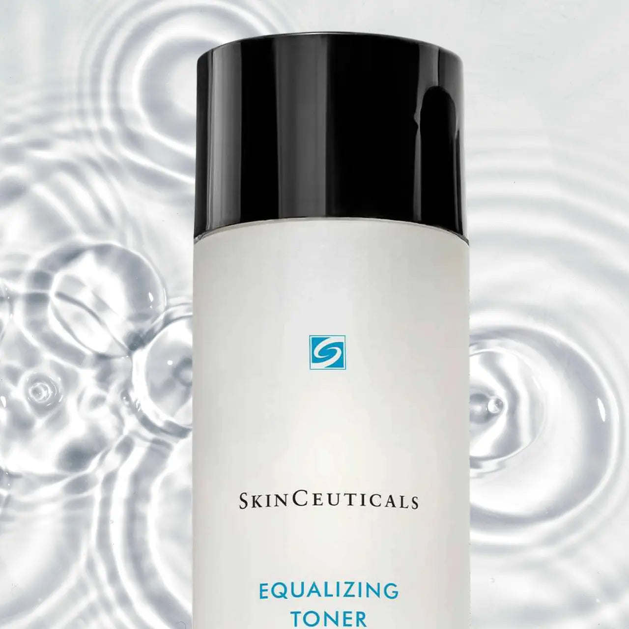 SkinCeuticals Equalizing Toner restores the skin’s natural pH balance, keeping it resilient, hydrated, and ready to absorb skincare products effectively.