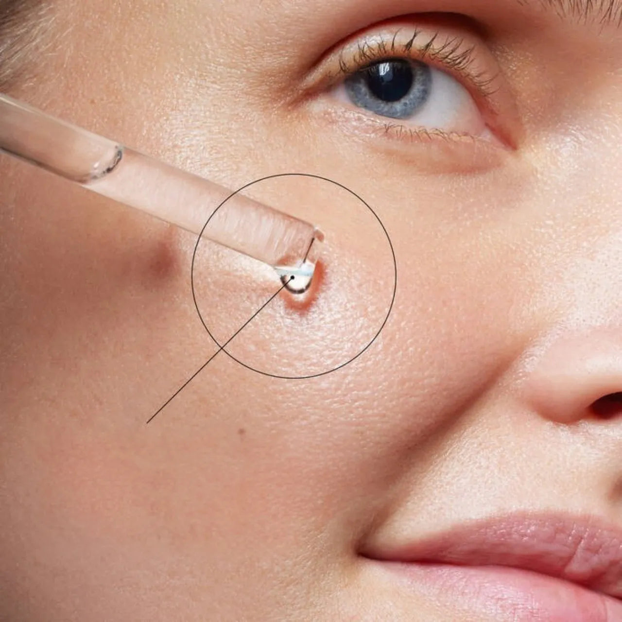 SkinCeuticals Retexturing Activator brightens dull skin and restores a healthy, radiant glow.