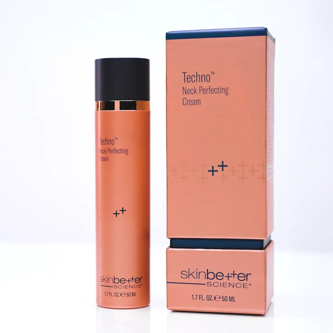 Skinbetter Science® Techno™ Neck Perfecting Cream provides deep hydration, restoring moisture and softness to the neck and décolleté.