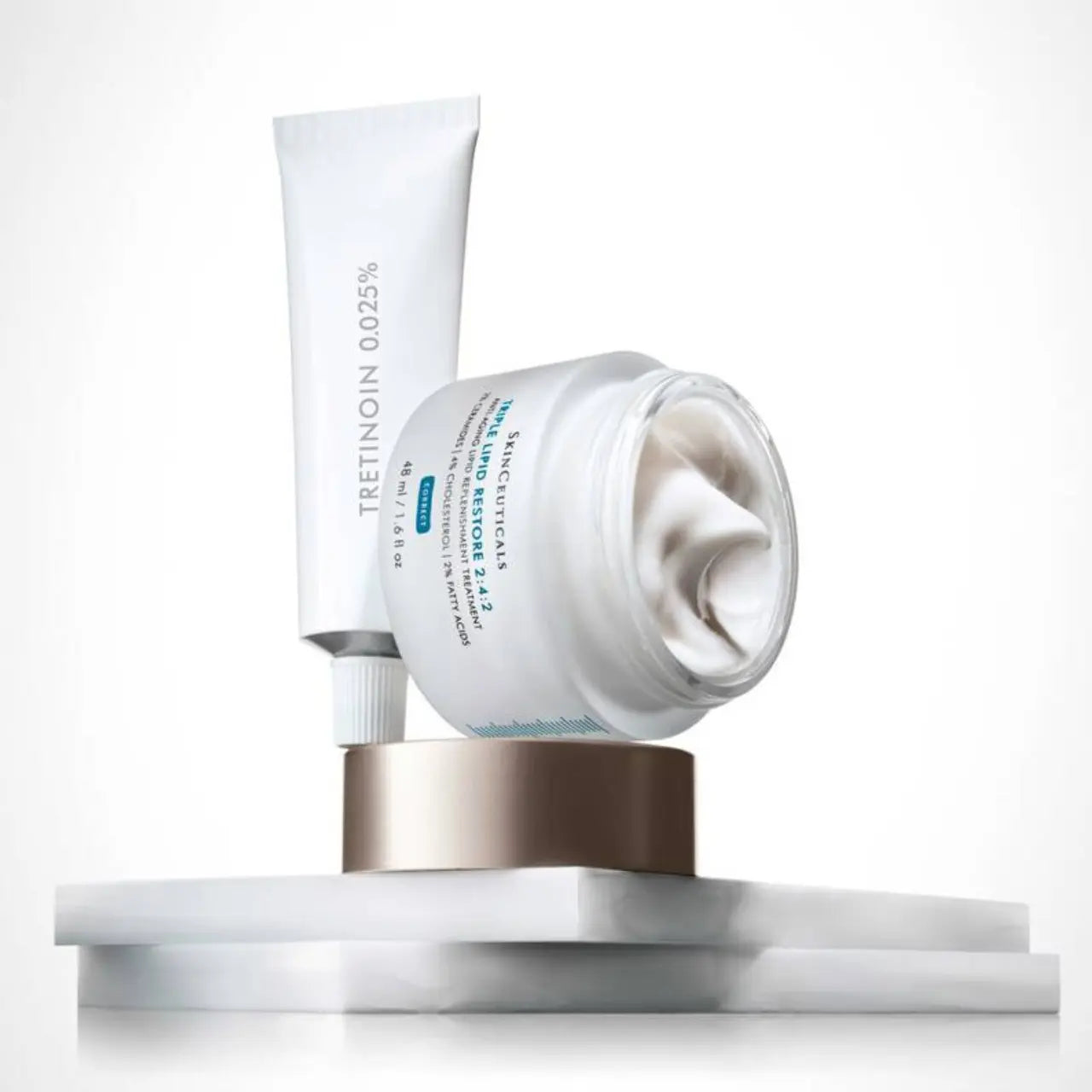 SkinCeuticals Triple Lipid Restore 2:4:2 smooths rough texture, enhances radiance, and supports a healthier skin barrier for a more even complexion.