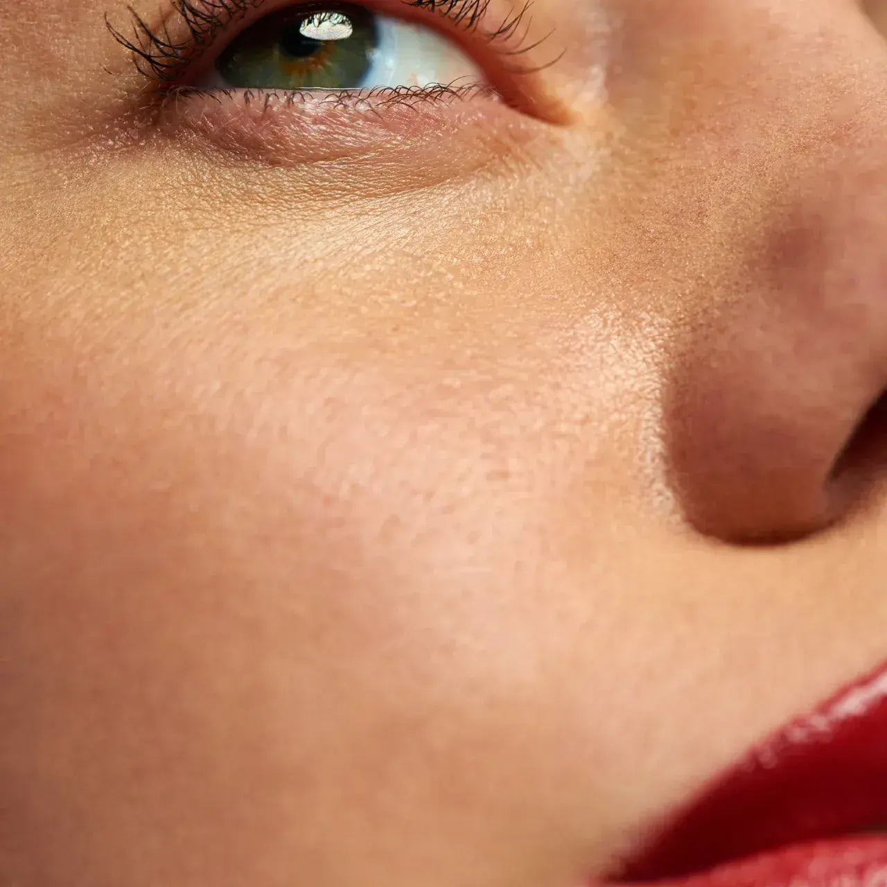 Vivier® Corrector 2 helps fade dark spots, sun damage, and hyperpigmentation for a more radiant complexion.