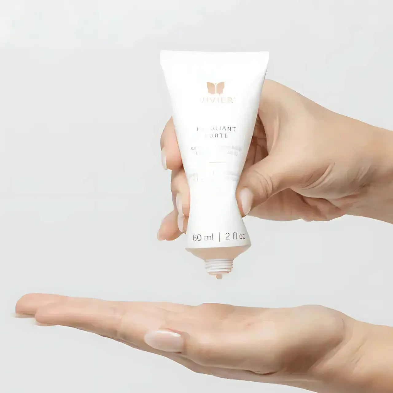 Vivier® Exfoliant Forte hydrates while exfoliating, keeping skin nourished, balanced, and refreshed without dryness.
