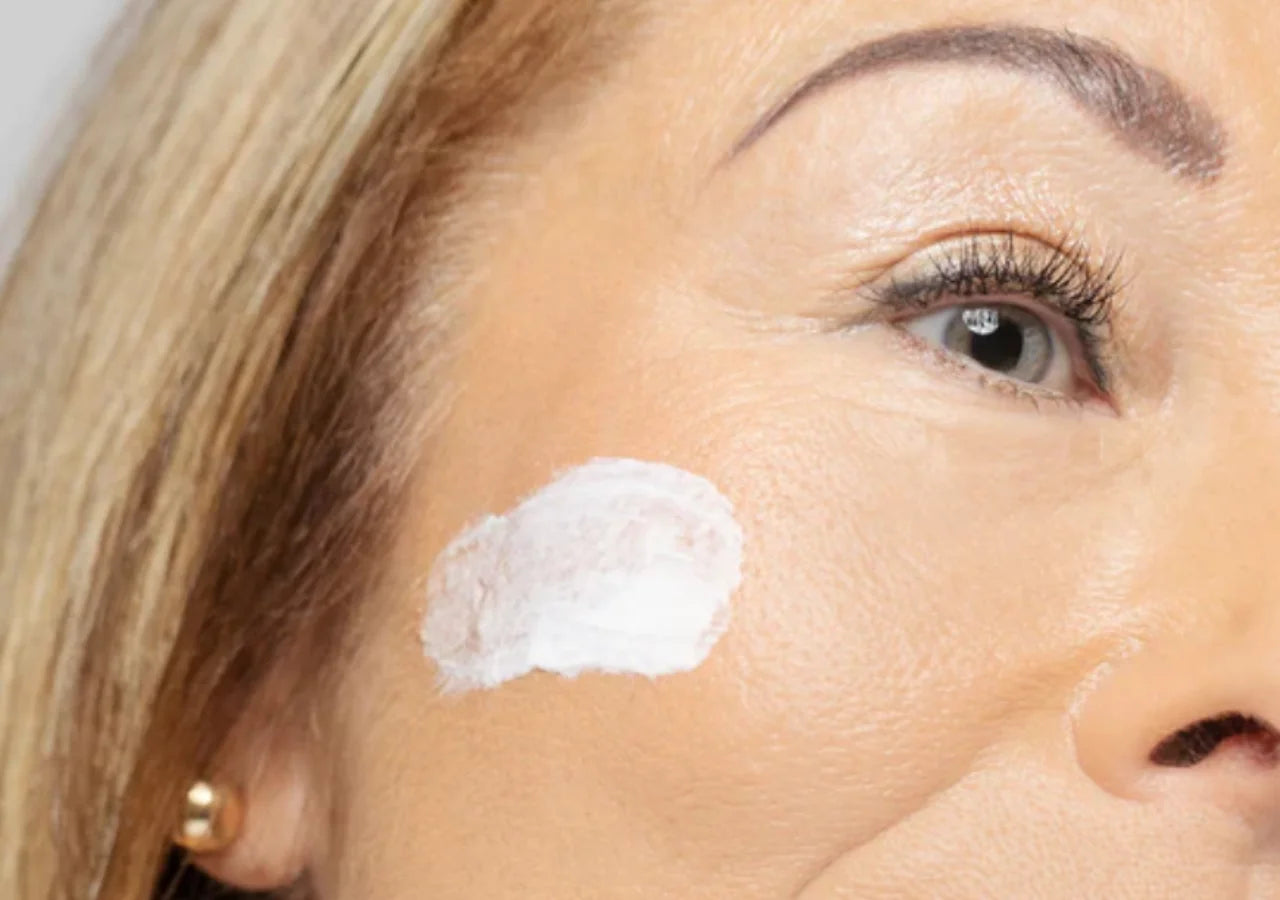 Vivier SHEER SPF 45 hydrates skin with Vitamin E and Shea Butter for a soft, non-greasy feel.
