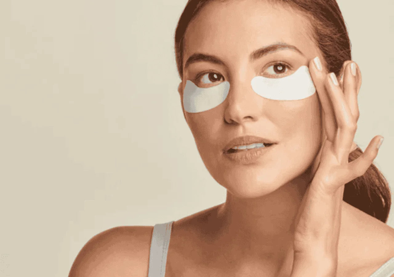 Colorescience Total Eye® Hydrogel Treatment Masks - Reduces the appearance of dark circles with hydrating ingredients that brighten and rejuvenate the eye area.