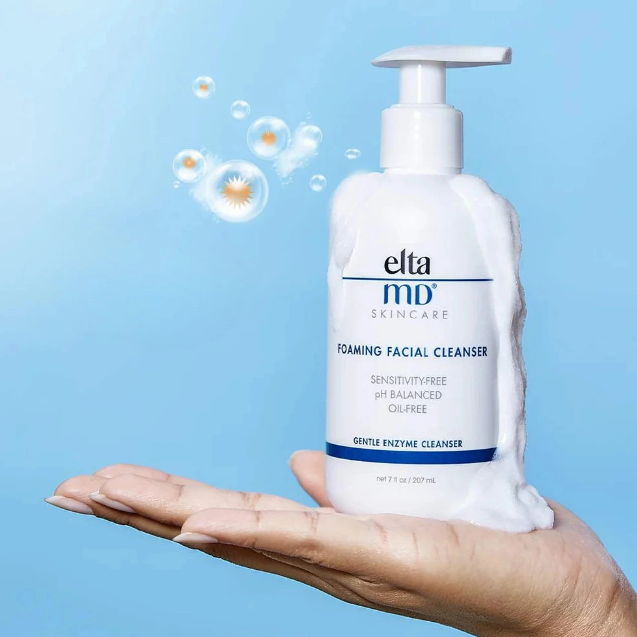 EltaMD Foaming Facial Cleanser helps protect skin from pollutants, reducing damage and preventing future exposure.