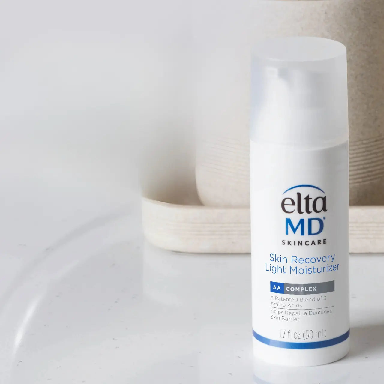 Strengthen and repair your skin barrier with EltaMD Skin Recovery Light Moisturizer, powered by AAComplex to reduce redness and irritation.