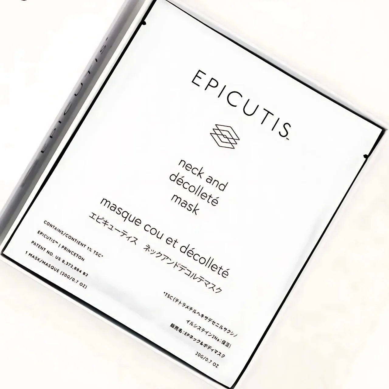 Epicutis™ Lipid Recovery Mask deeply hydrates and replenishes moisture for a plump, refreshed neck and décolleté.