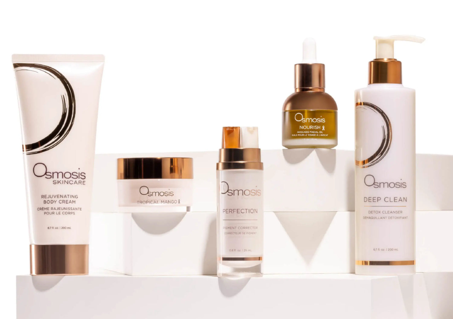 Serum with Niacinamide and Azelaic Acid evens and refines skin tone
