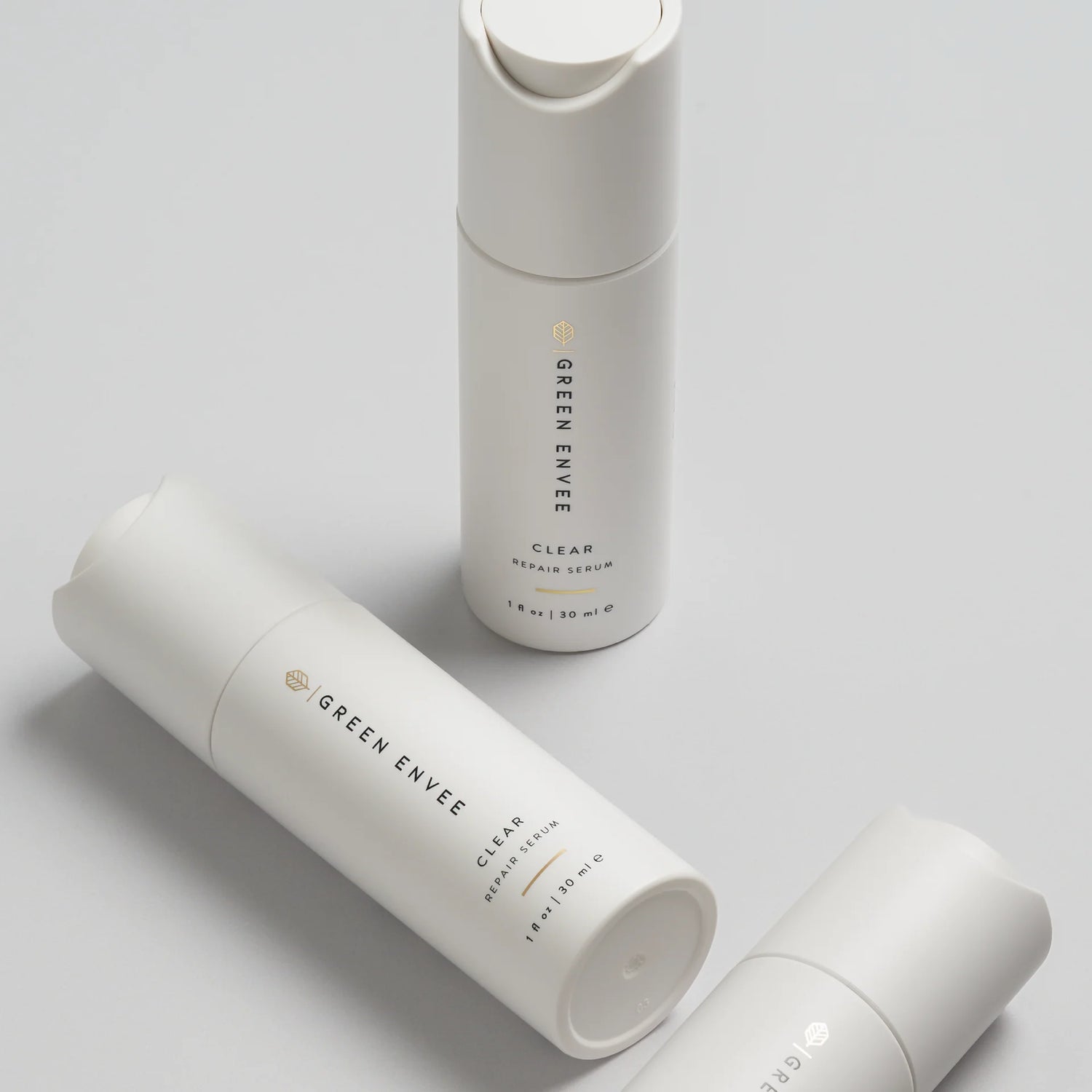 Green Envee Clear Repair Serum helps balance excess oil, minimize pores, and refine skin texture for a clear, even complexion.