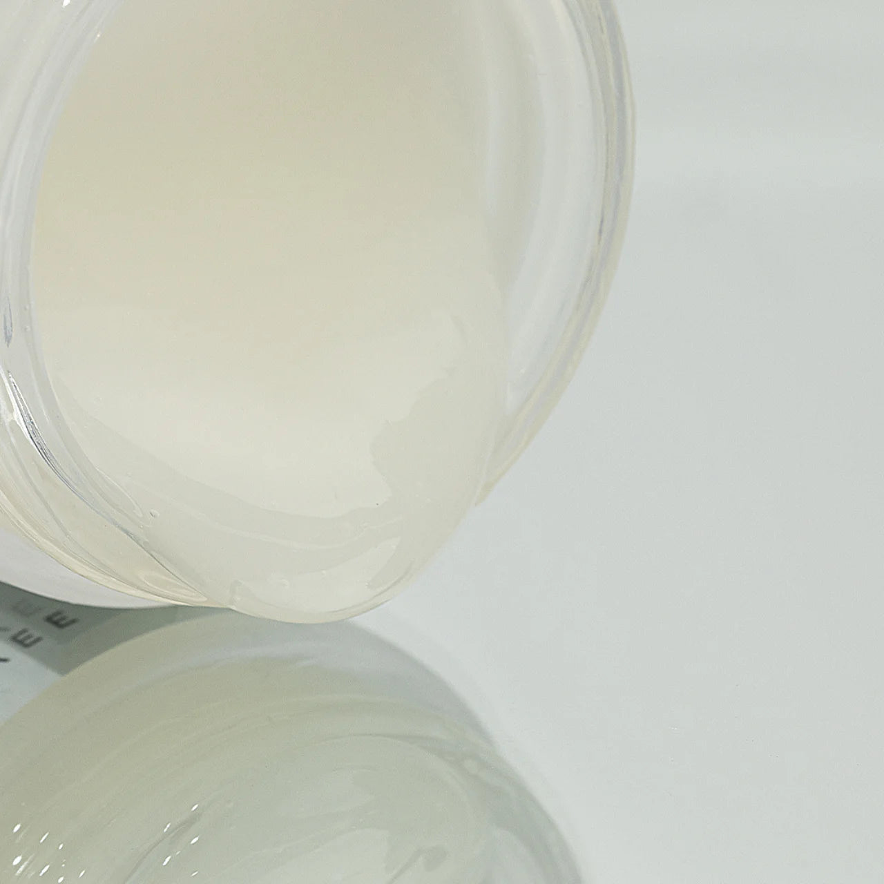 Green Envee Firm Collagen Gel Masque calms redness, soothes irritation, and strengthens the skin barrier.