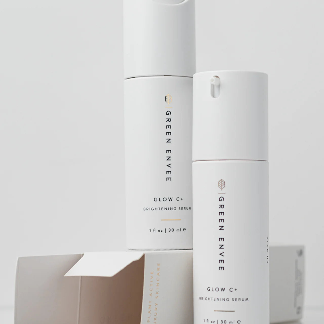 Green Envee Glow C+ Brightening Serum provides antioxidant protection, reducing fine lines and shielding skin from environmental damage.