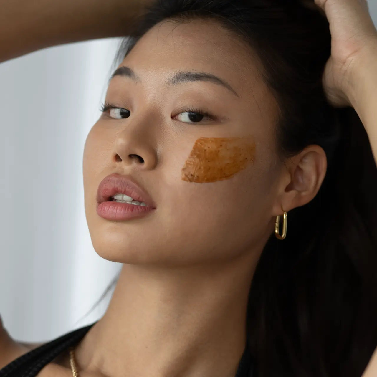 Green Envee Pumpkin Glycolic Peel 3% brightening treatment for a radiant skin glow.
