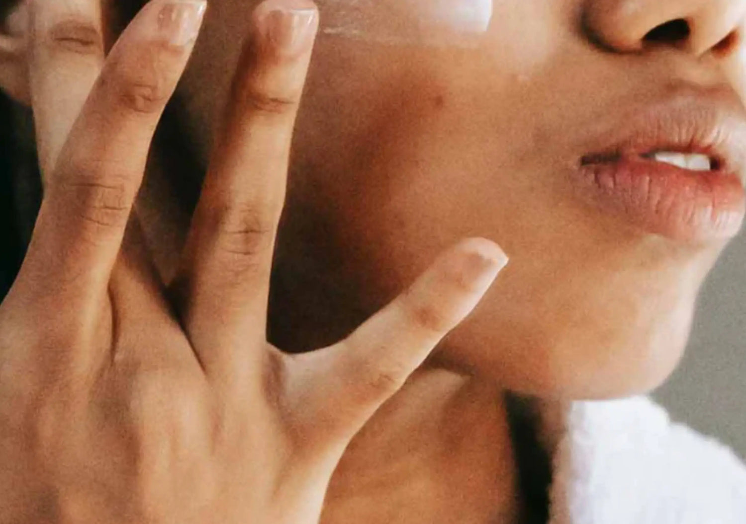 Lightweight Moisturizer Strengthens Skin Barrier and Locks in Hydration
