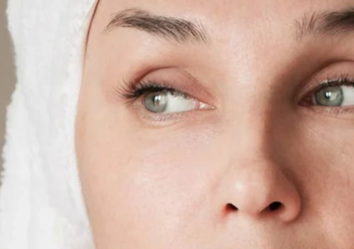 Osmosis Eye Illuminate smooths and firms fine lines and wrinkles around eyes and lips