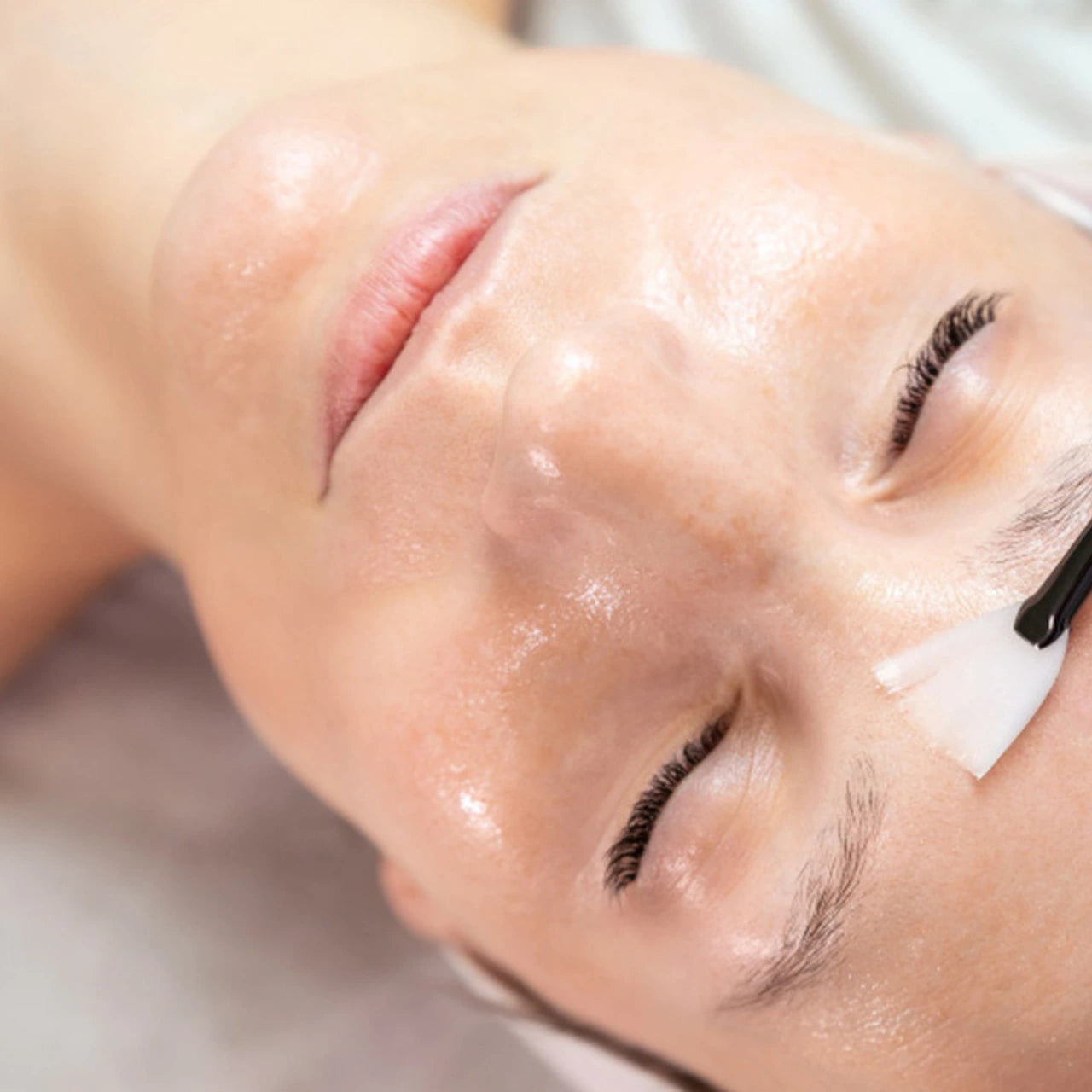 SkinCeuticals Micro-Exfoliating Scrub hydrates and softens skin with glycerin and aloe, leaving it nourished, smooth, and refreshed.