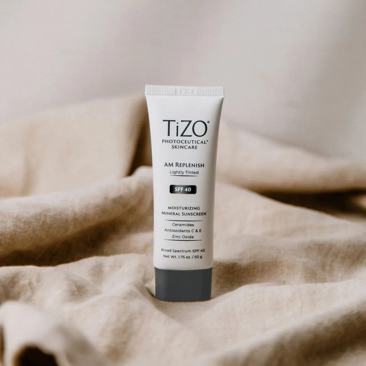 TiZO® AM Replenish Lightly Tinted provides antioxidant protection with Vitamins C & E to fight free radical damage.