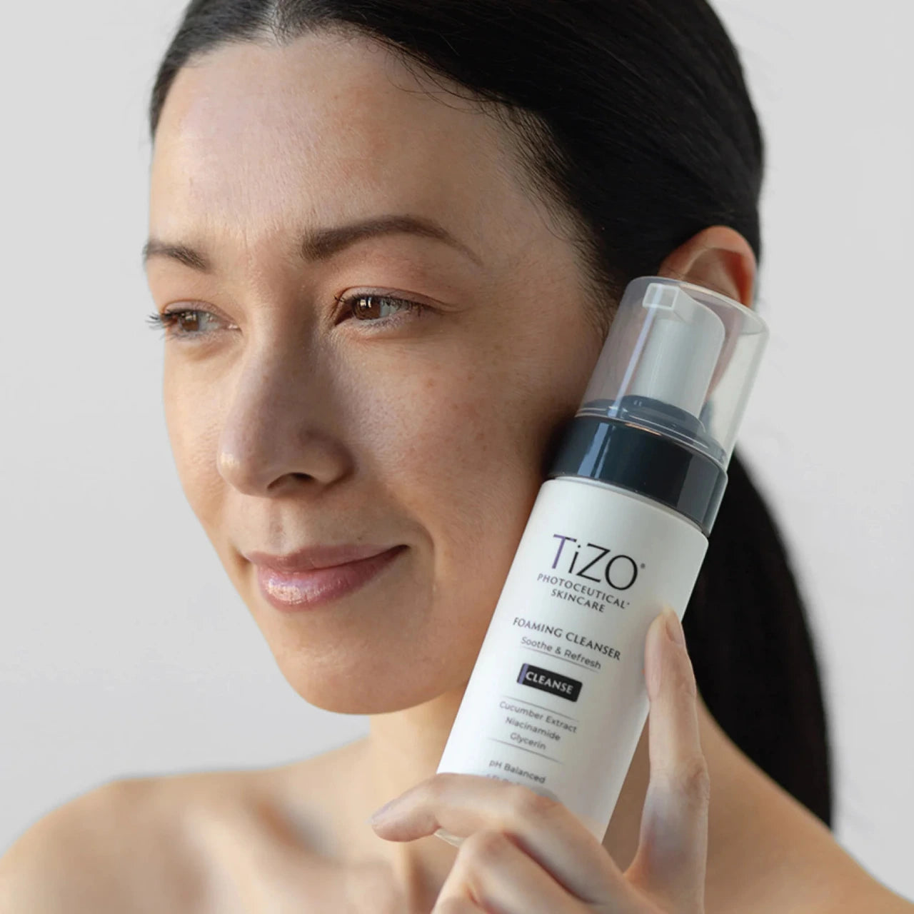 TiZO® Foaming Cleanser hydrates and brightens skin with Niacinamide and Cucumber Extract for a glowing complexion.